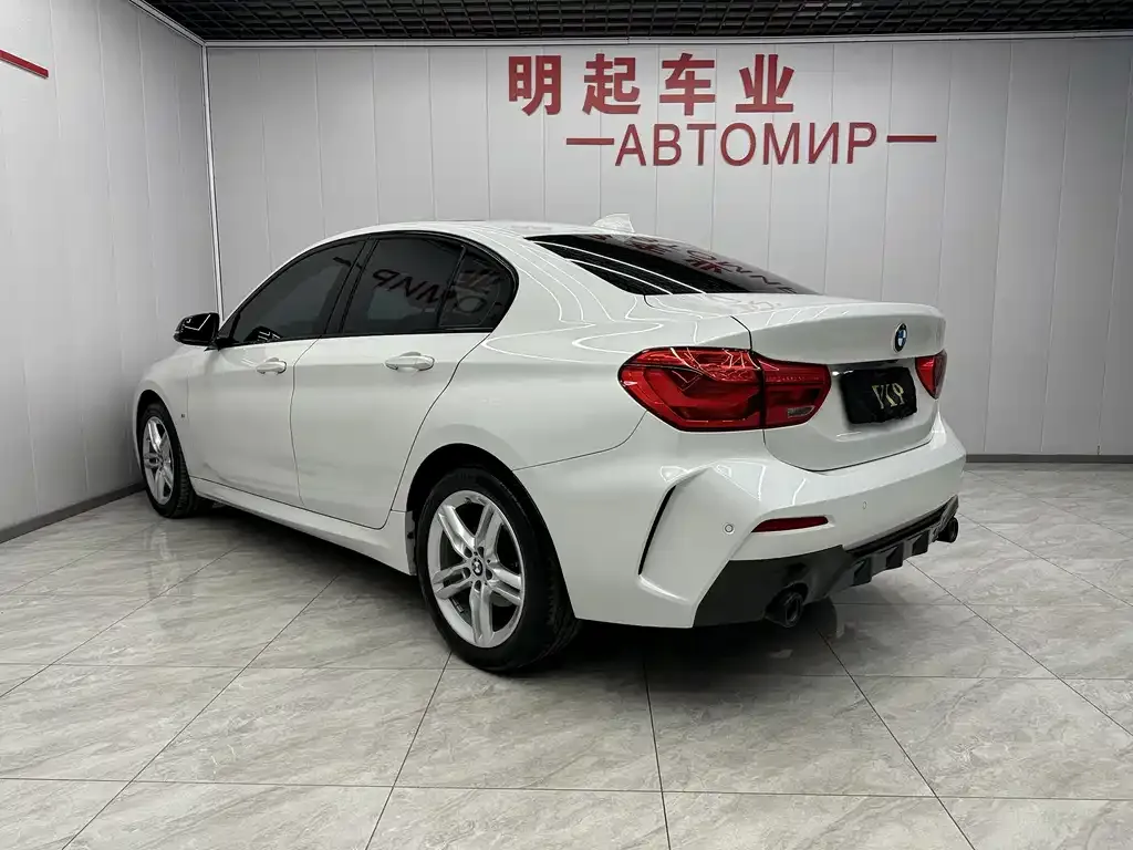 BMW 1 Series 2021 из CN, фото 8