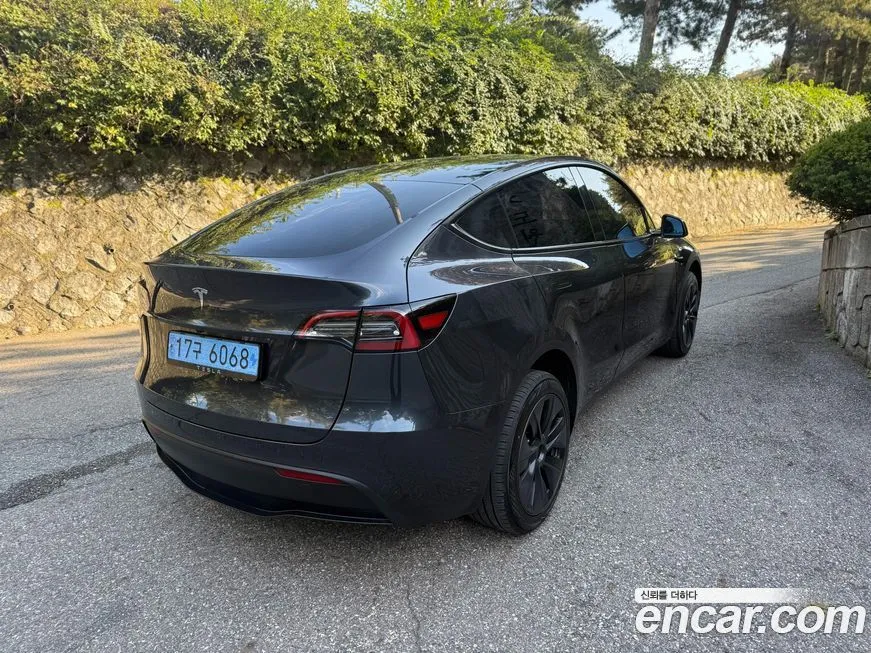 Tesla Model Y — фото 4