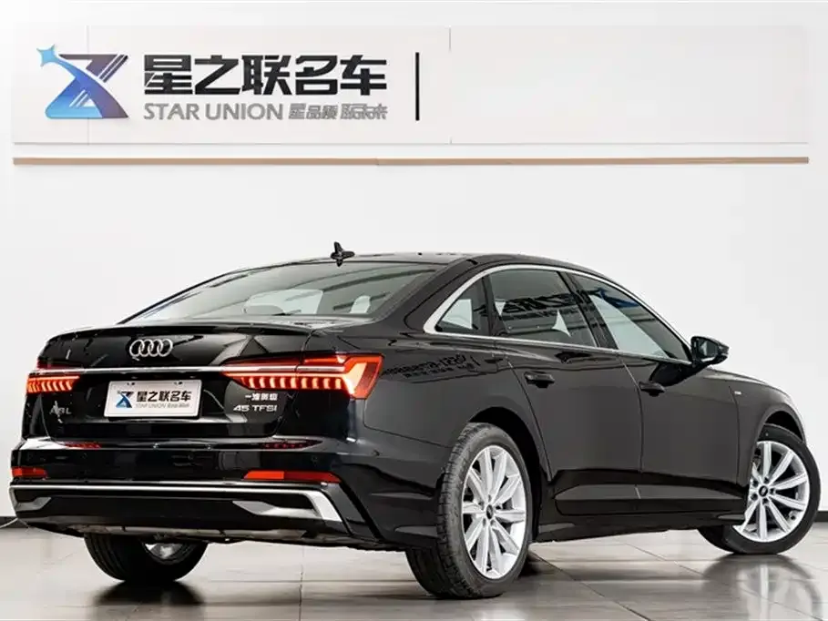 Audi A6L 2024 из CN, фото 4