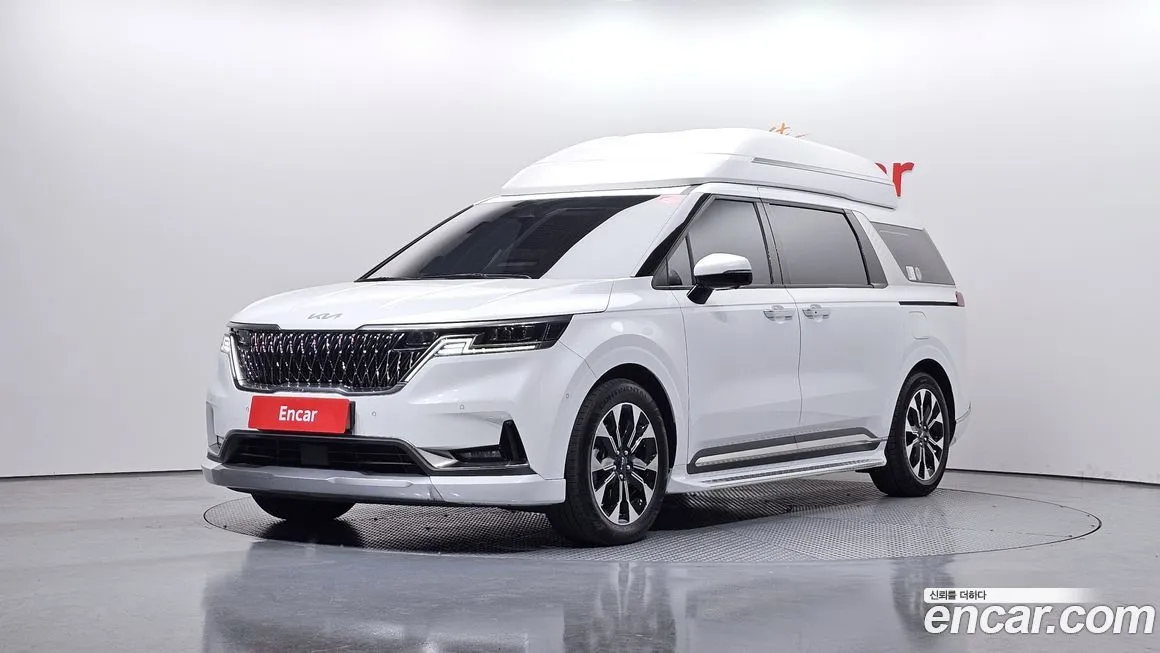 Kia Carnival — фото 1