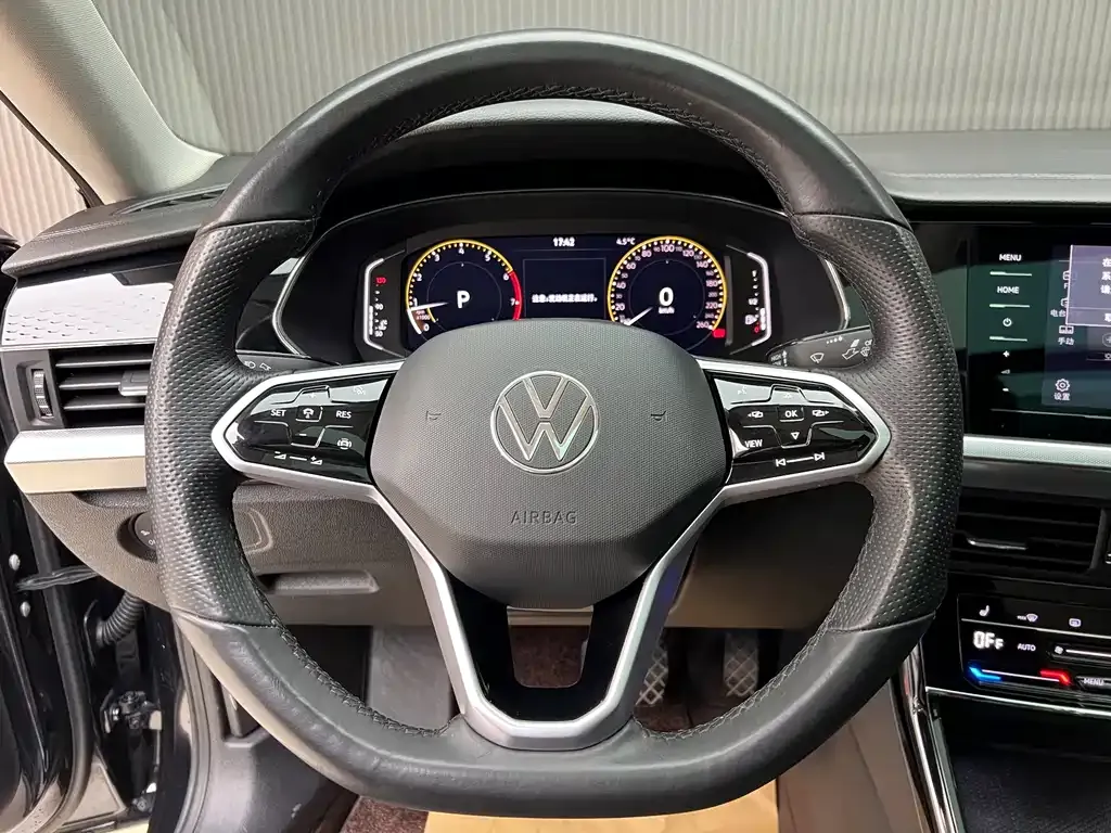 Volkswagen Passat 2023 из CN, фото 6