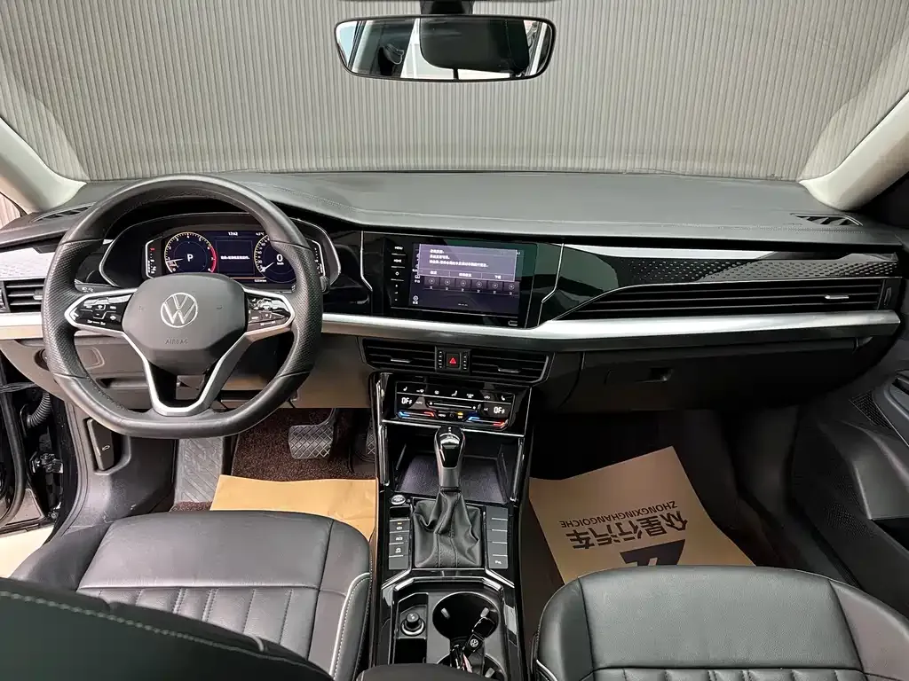 Volkswagen Passat 2023 из CN, фото 7