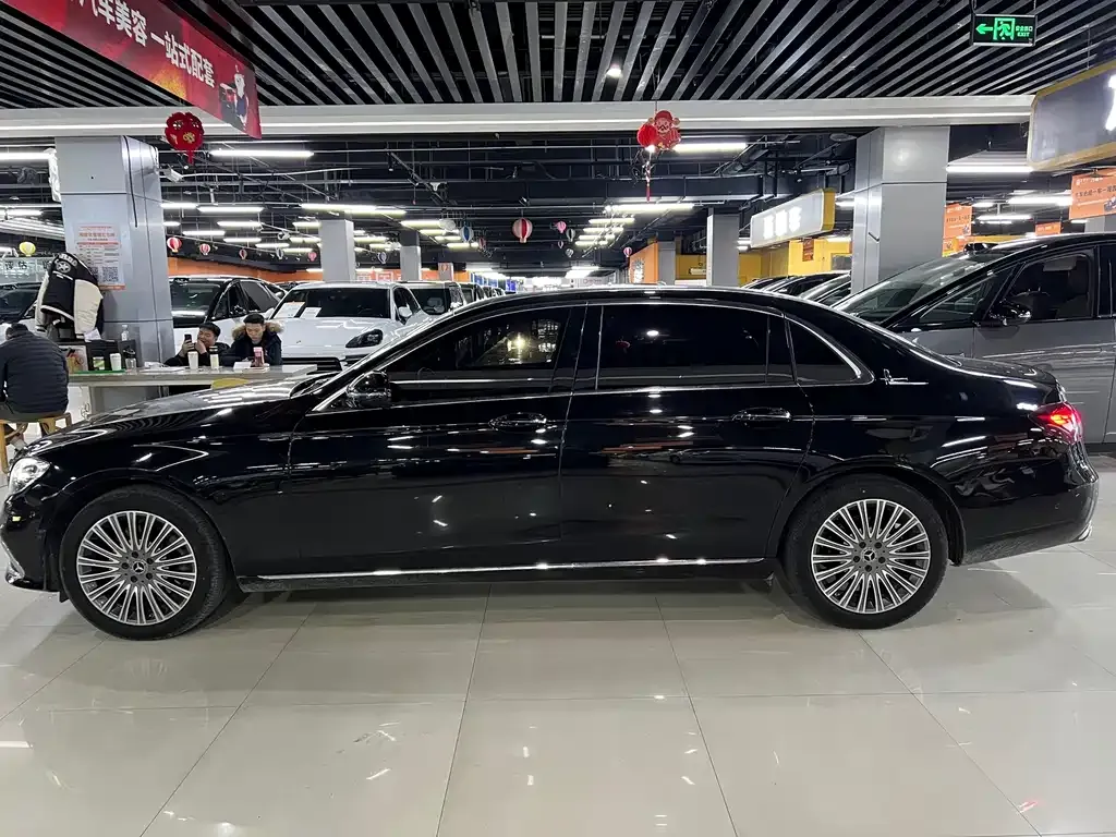 Mercedes-Benz E-Class 2023 из CN, фото 3