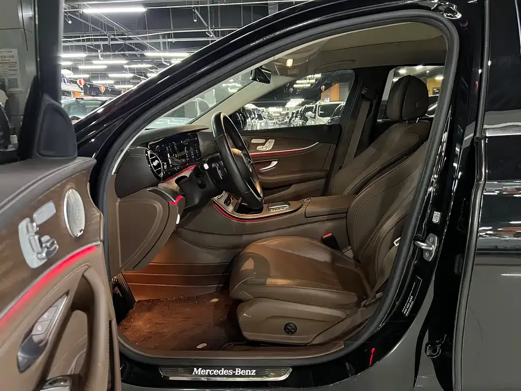 Mercedes-Benz E-Class 2023 из CN, фото 5