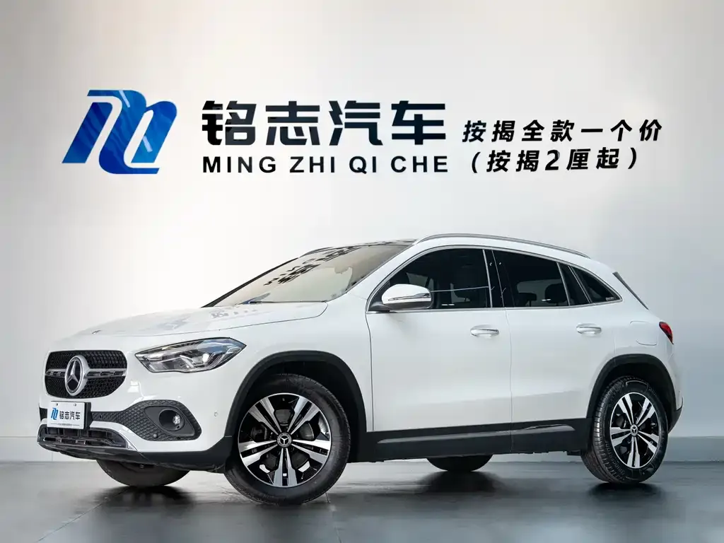Mercedes-Benz GLA — фото 1