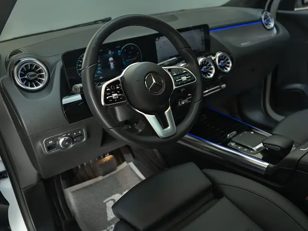 Mercedes-Benz GLA — фото 5