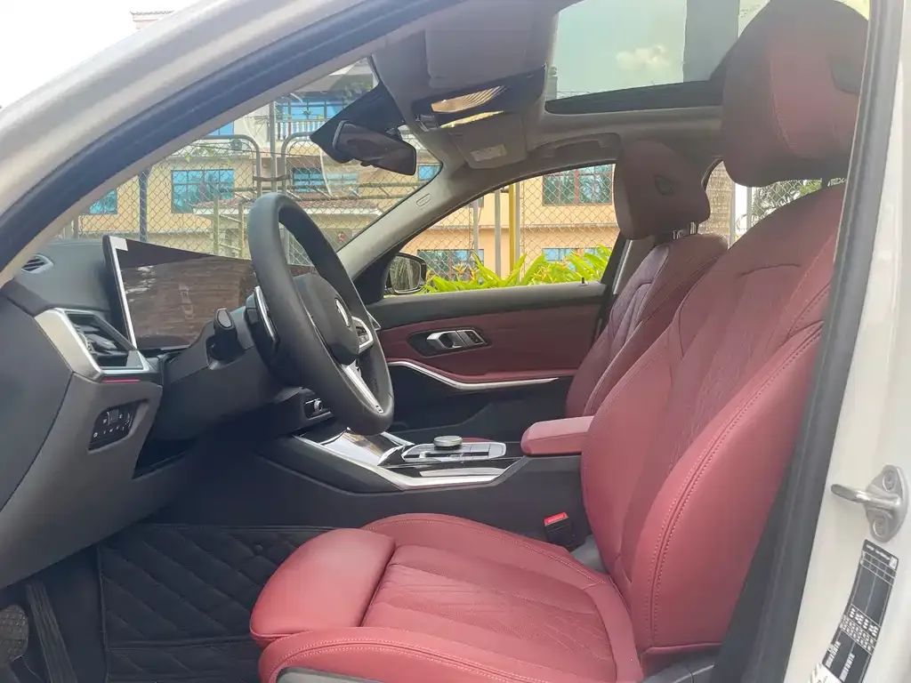 BMW 3 Series 2023 из CN, фото 4