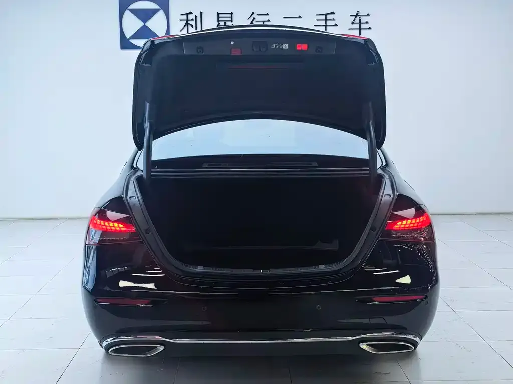 Mercedes-Benz E-Class 2023 из CN, фото 6