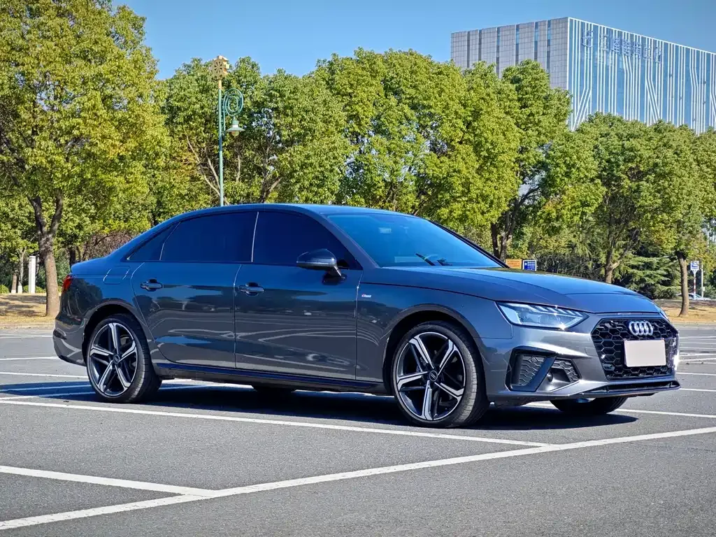 Audi A4L 2024 из CN, фото 10