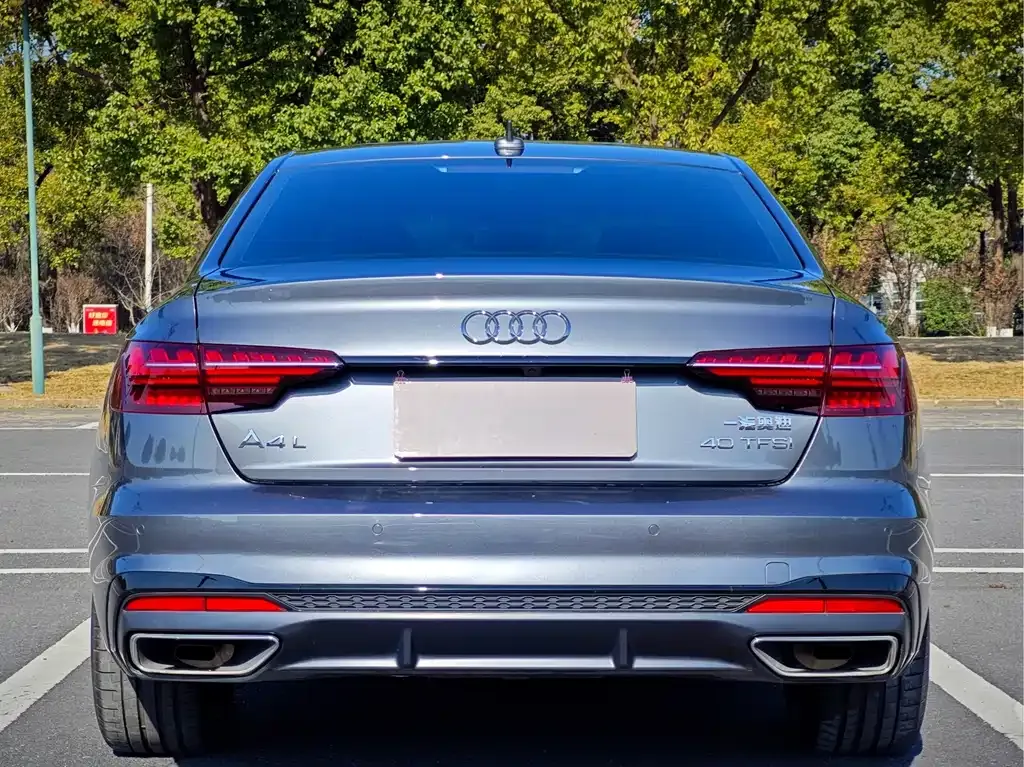 Audi A4L 2024 из CN, фото 9