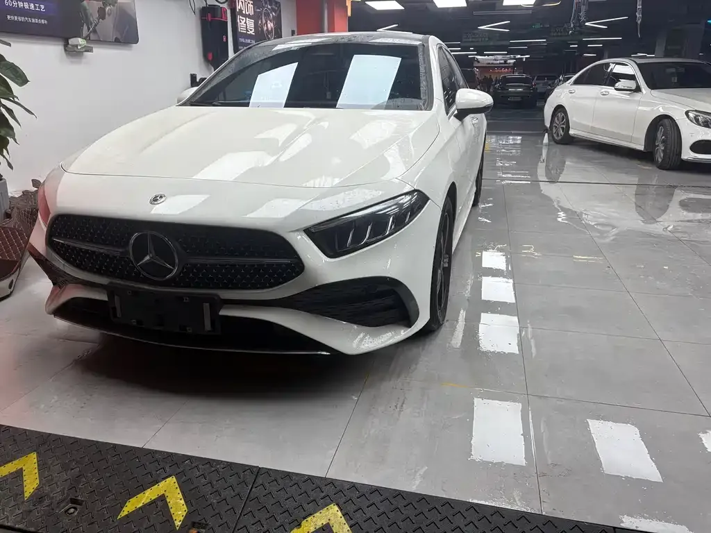 Mercedes-Benz A-Class 2023 из CN, фото 1