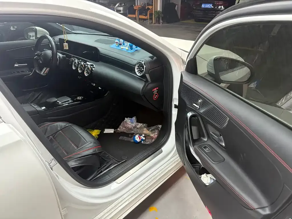Mercedes-Benz A-Class 2023 из CN, фото 6