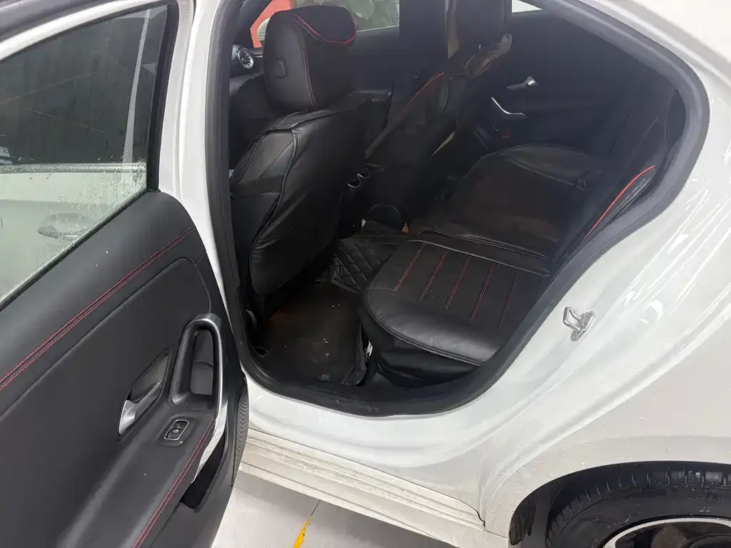 Mercedes-Benz A-Class 2023 из CN, фото 7