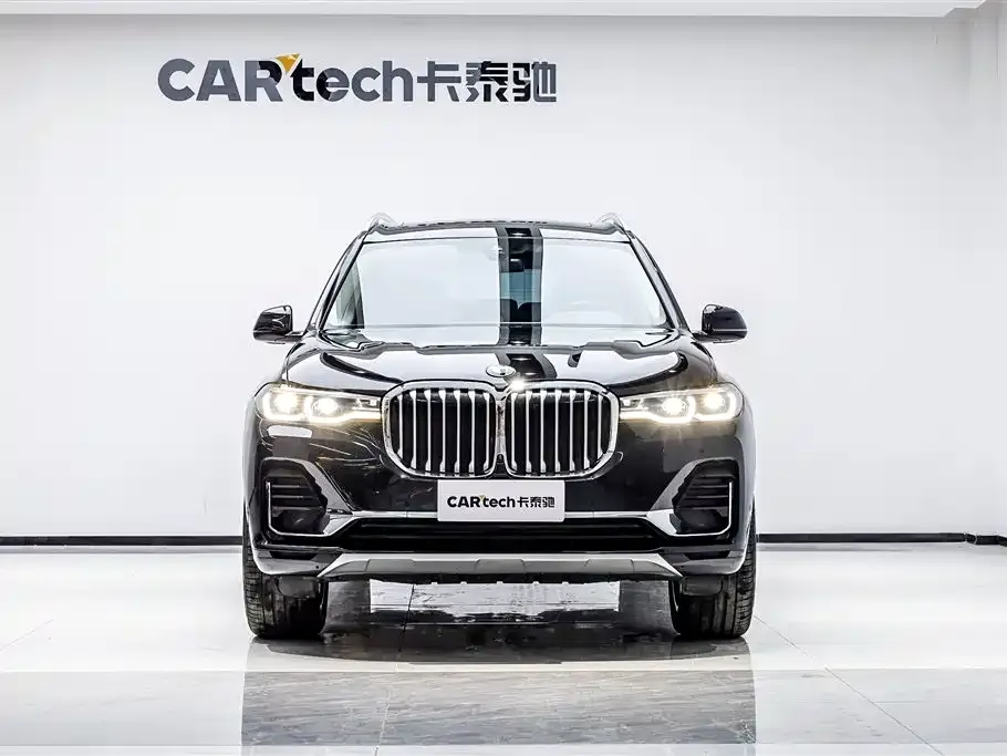BMW X7 — фото 1