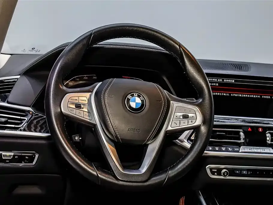 BMW X7 — фото 6