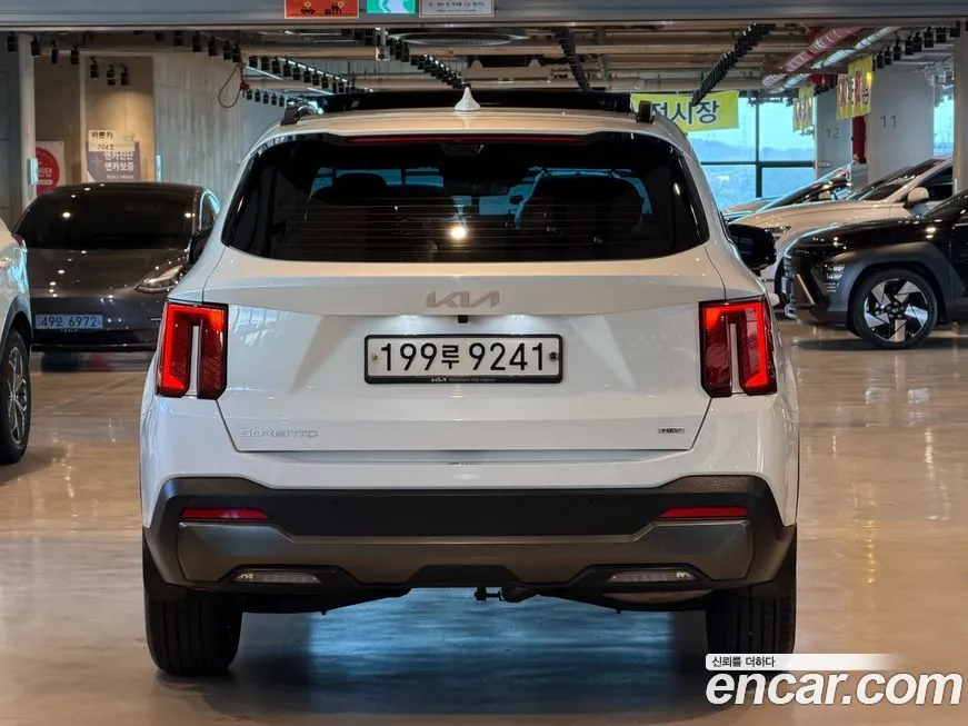 Kia Sorento — фото 8