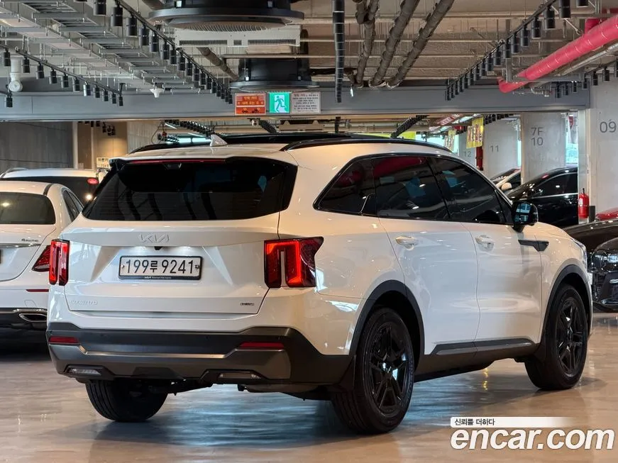 Kia Sorento — фото 6