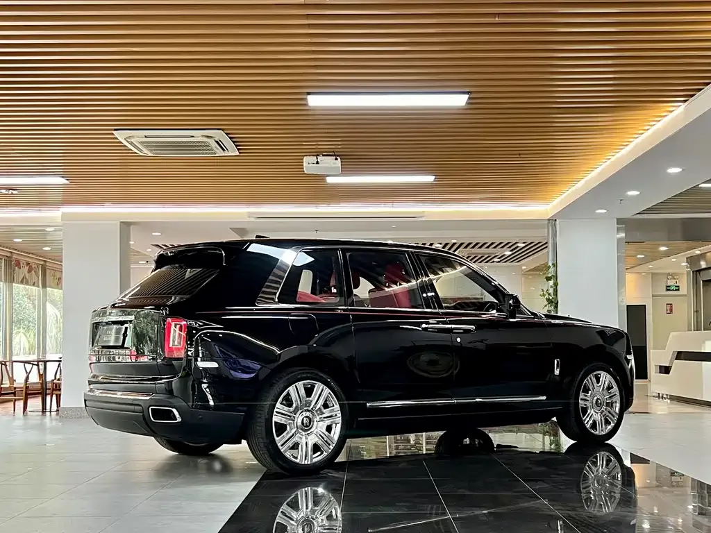 Rolls-Royce Cullinan — фото 4