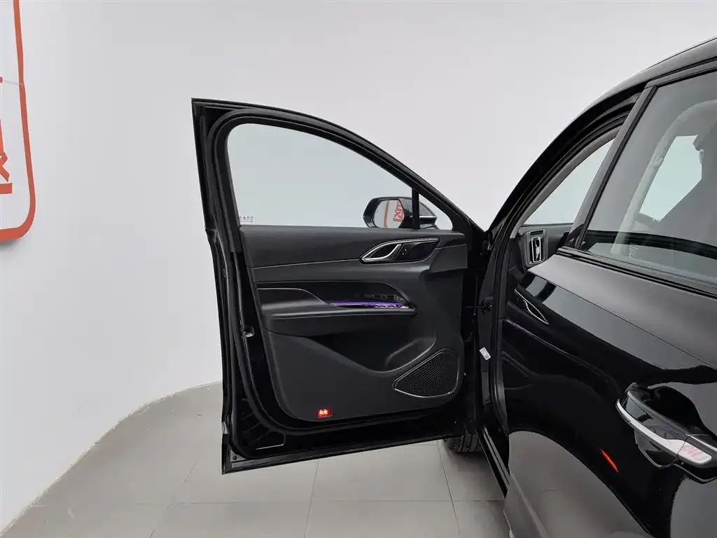 Hongqi HS3 2024 из CN, фото 3