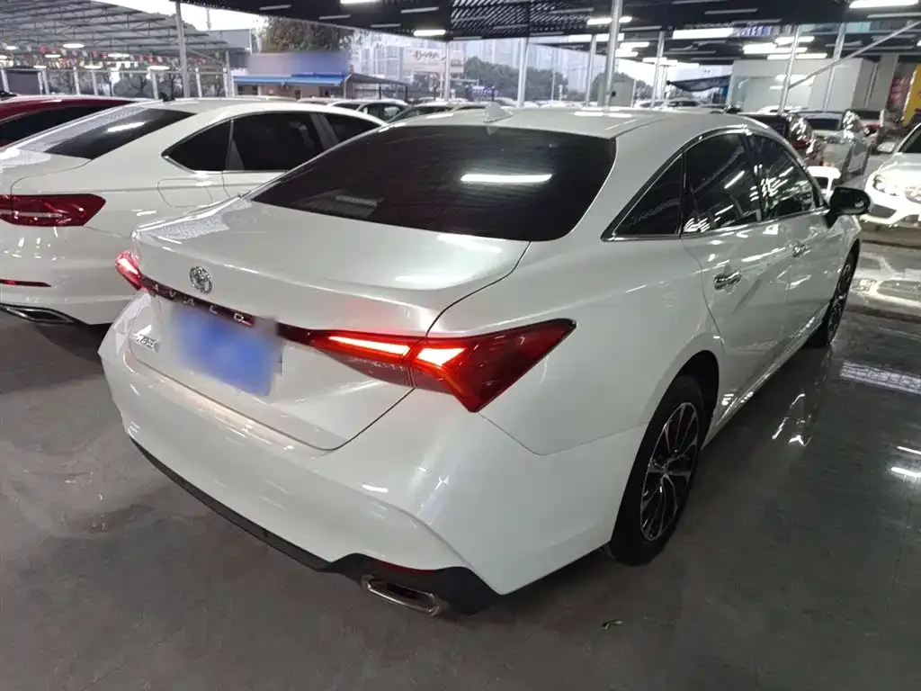 Toyota Avalon 2023 из CN, фото 6