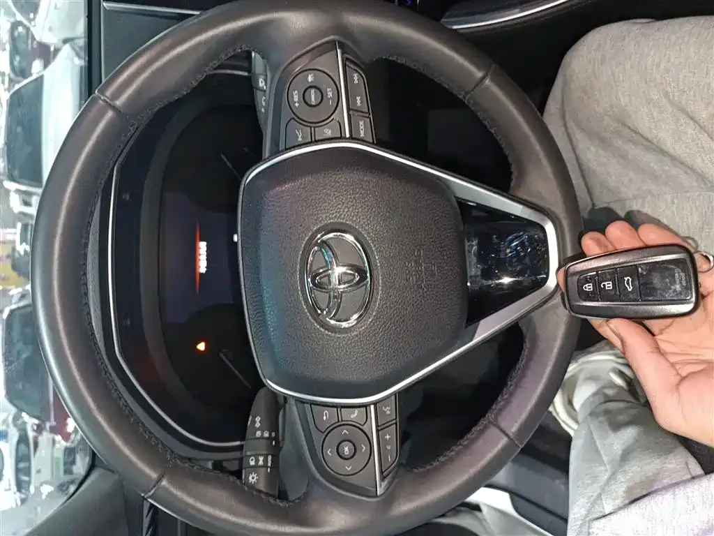 Toyota Avalon 2023 из CN, фото 3