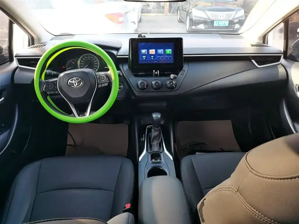 Toyota Corolla 2023 из CN, фото 9