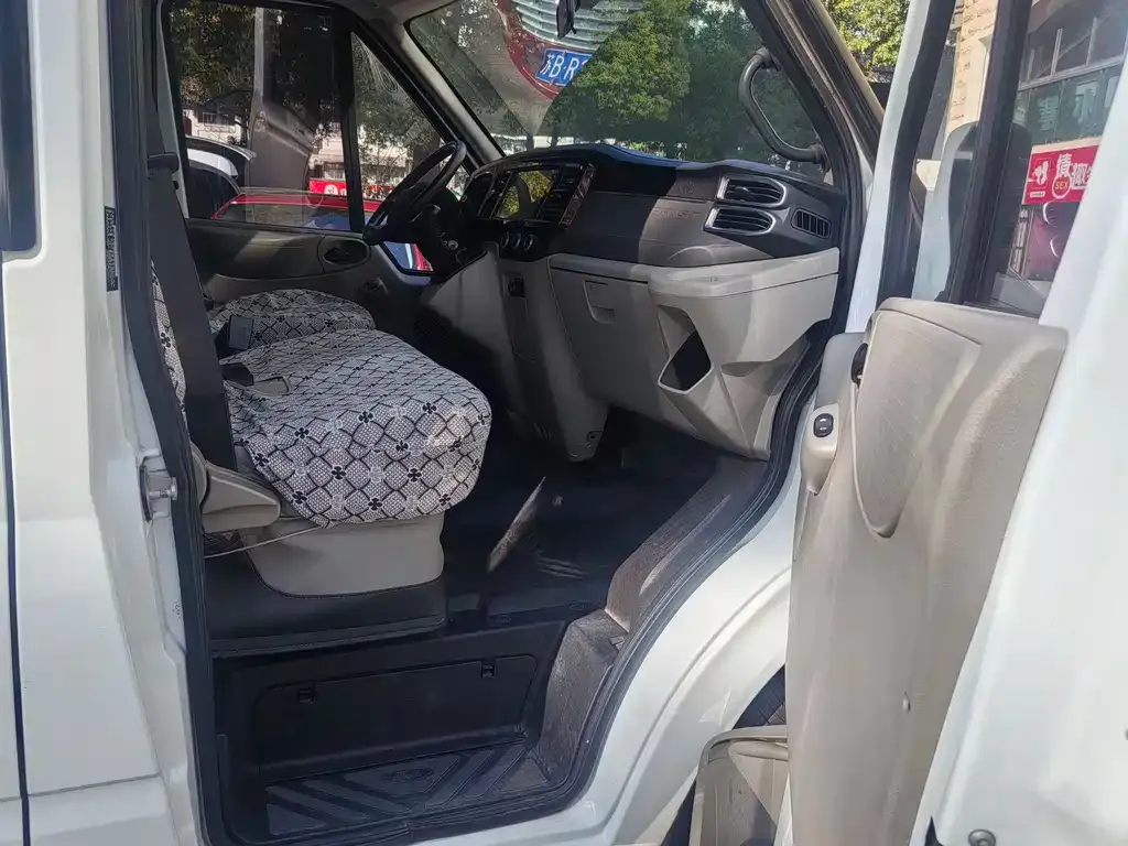 Ford Transit Custom 2022 из CN, фото 10