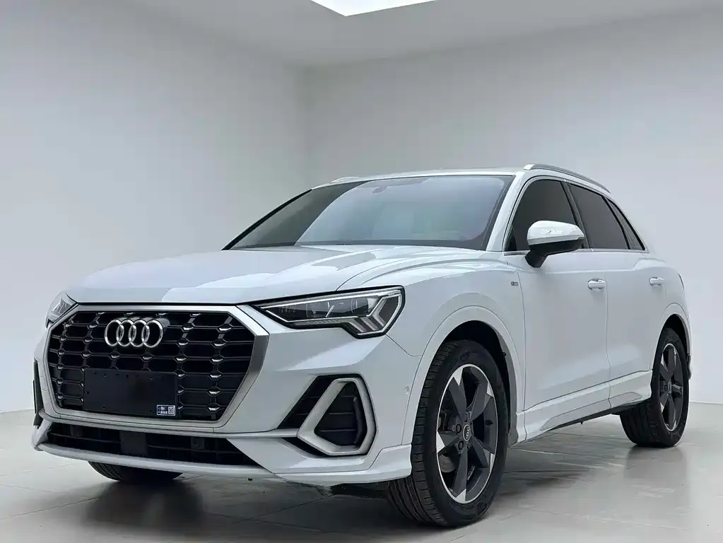 Audi Q3 2022 из CN, фото 1