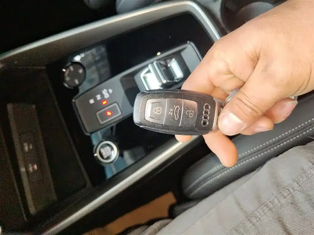 Audi A3 2023 из CN, фото 7