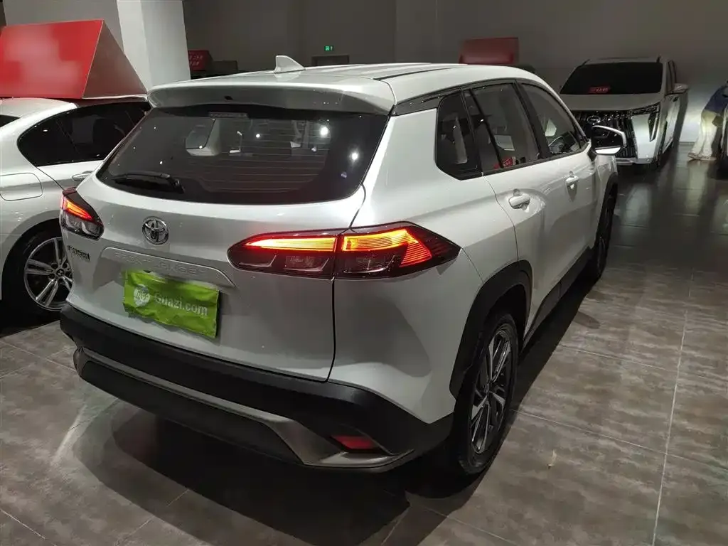 Toyota Frontlander 2022 из CN, фото 5