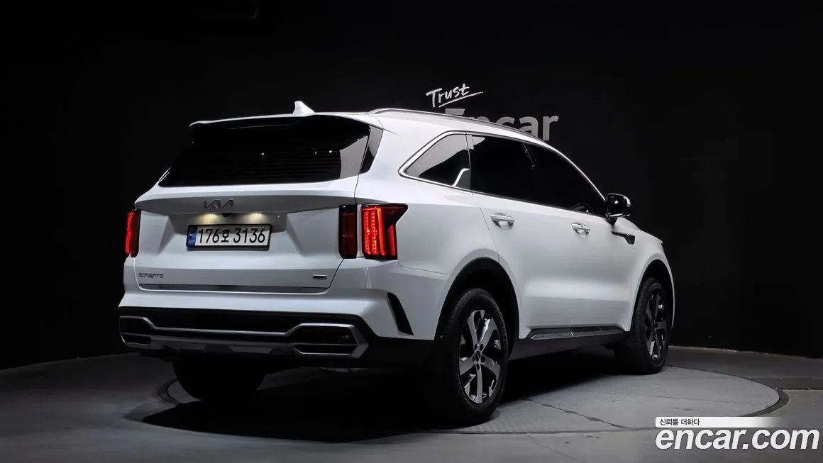 Kia Sorento 2023 из KR, фото 2
