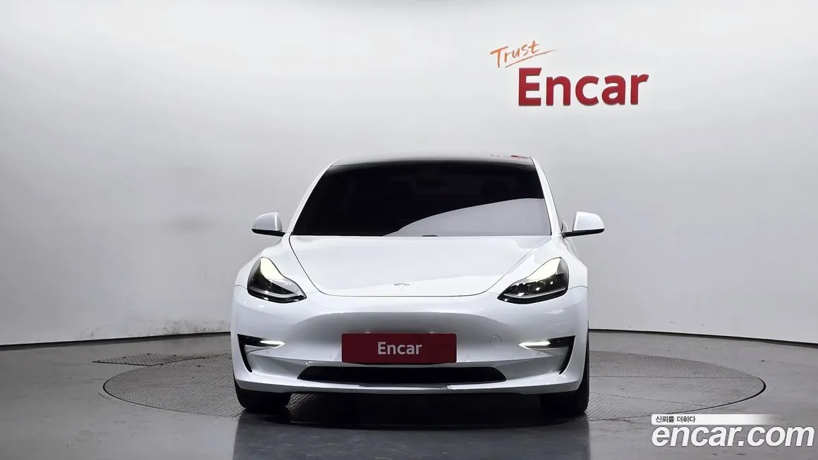 Tesla Model 3 2021 из KR, фото 2