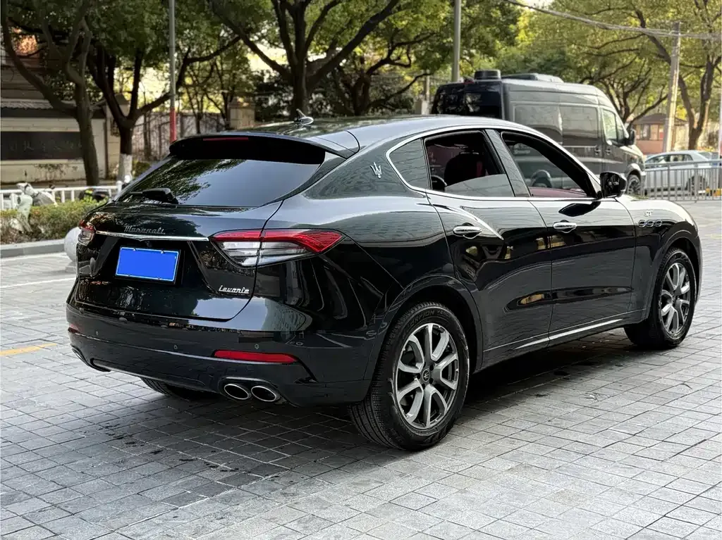 Maserati Levante — фото 10