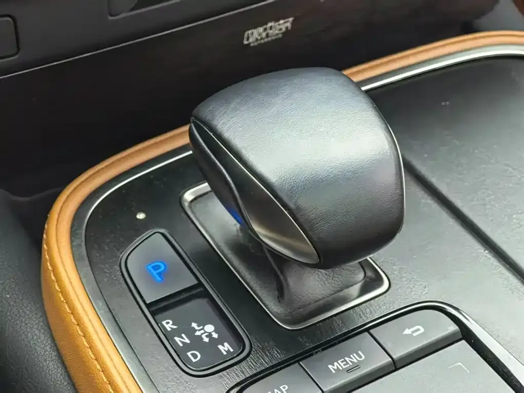 Lexus LS 2021 из CN, фото 10