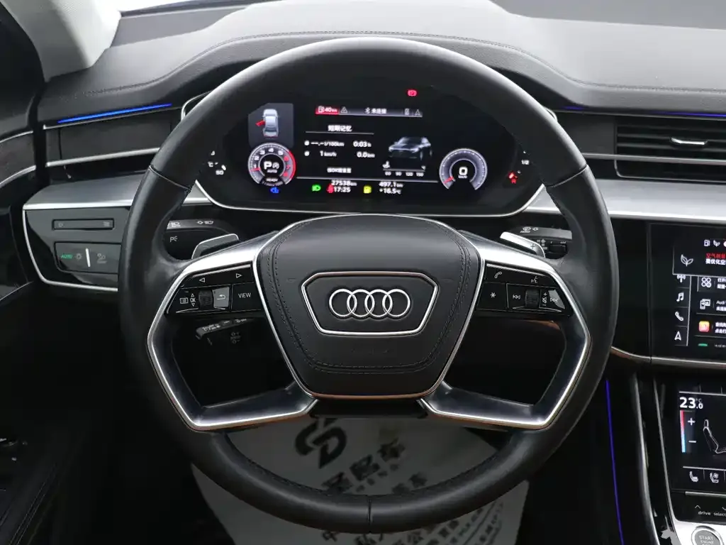 Audi A8 — фото 5