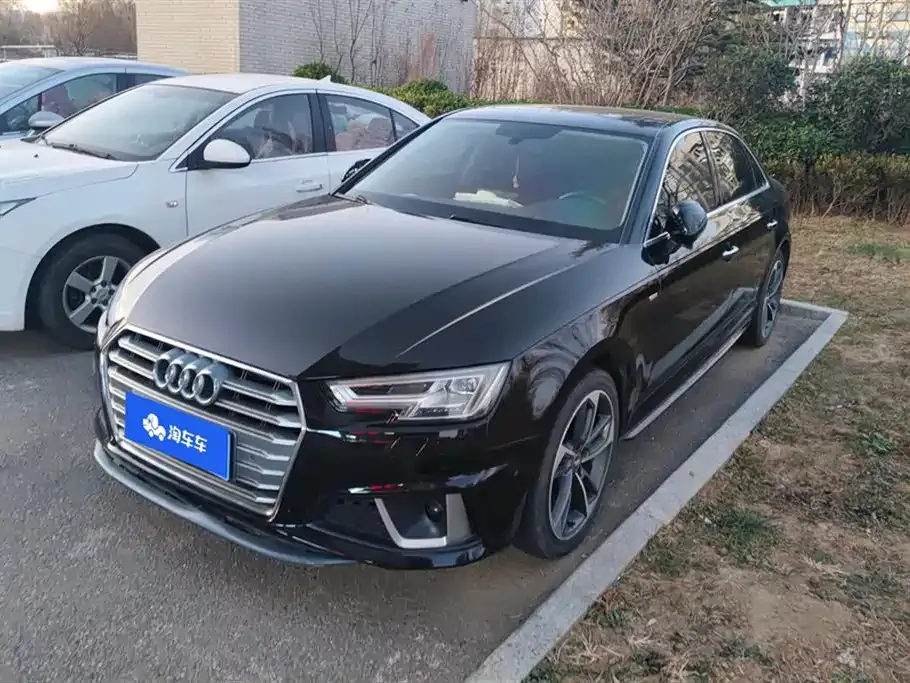 Audi A4L 2021 из CN, фото 1