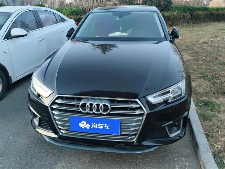 Audi A4L 2021 из CN, фото 2