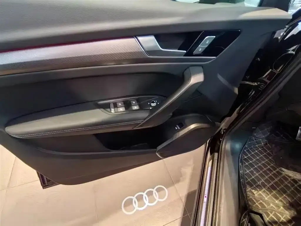 Audi Q5L 2025 из CN, фото 4