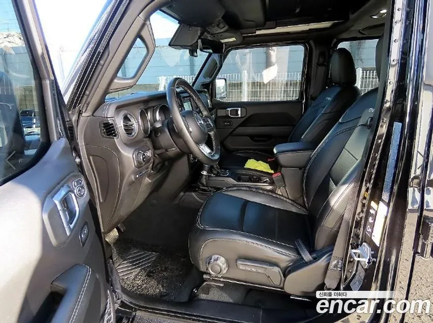 Jeep Wrangler 2022 из KR, фото 5