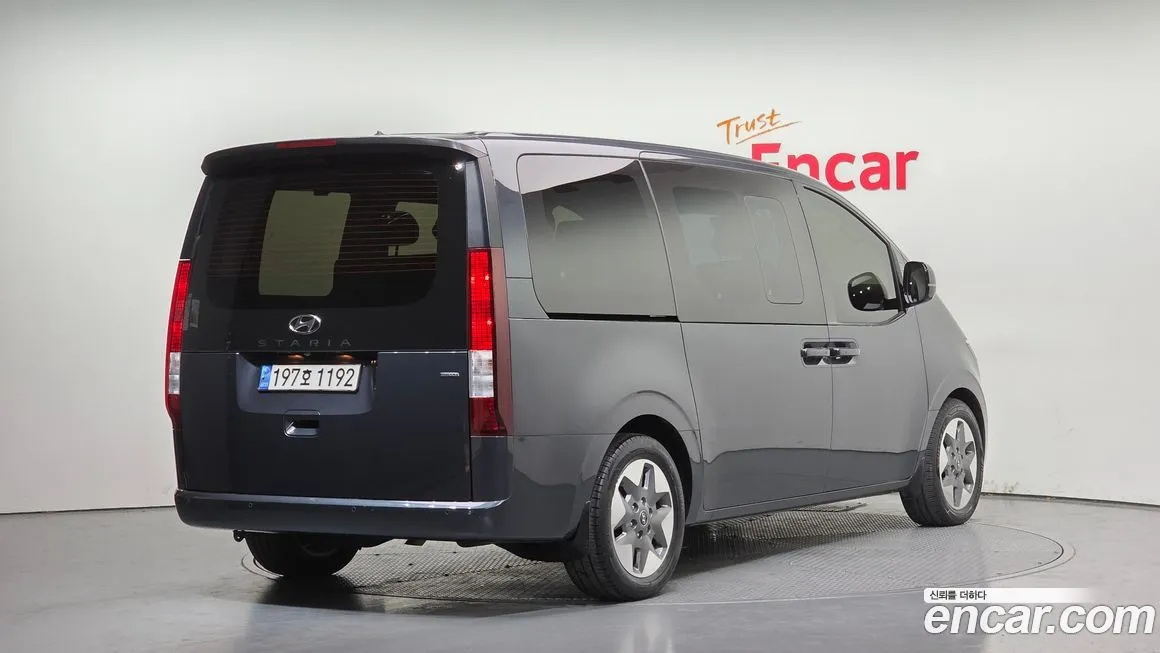 Hyundai Staria 2022 из KR, фото 2