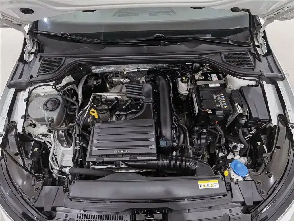 Volkswagen Golf 2021 из CN, фото 6