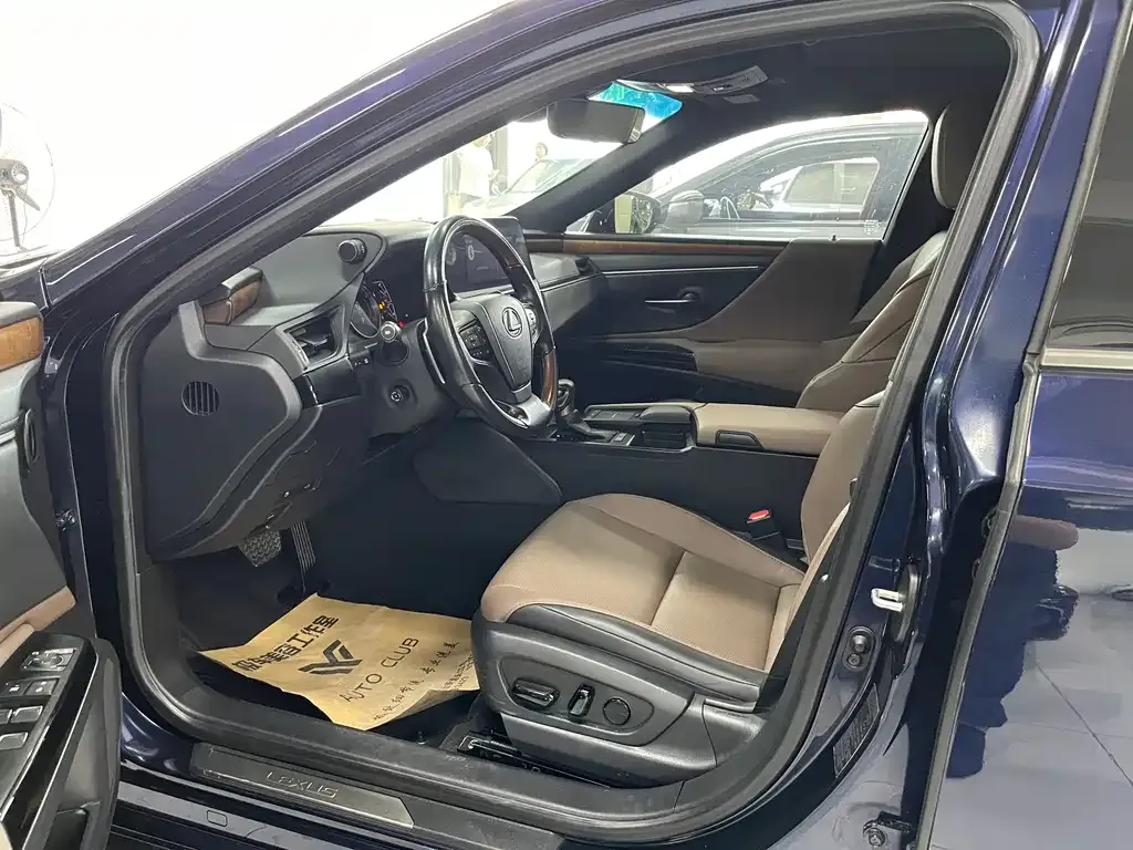 Lexus ES 2022 из CN, фото 4