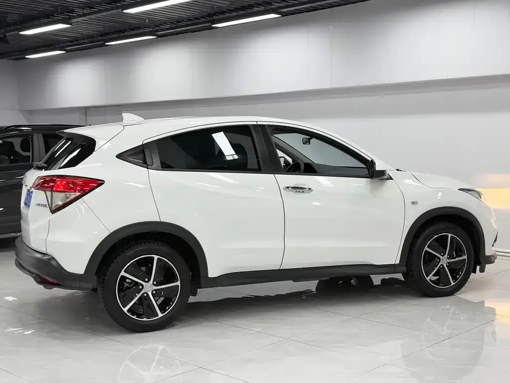 Honda Vezel 2022 из CN, фото 9