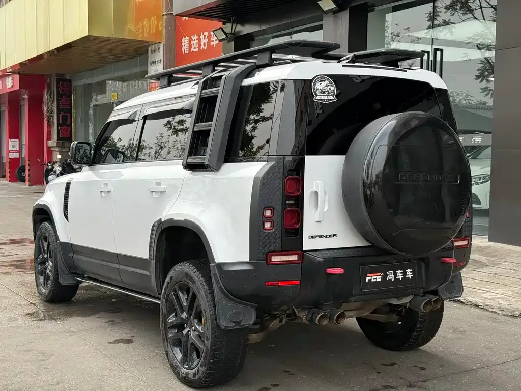 Land Rover Defender — фото 4
