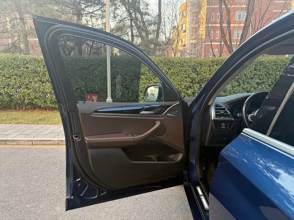 BMW iX3 2022 из CN, фото 2