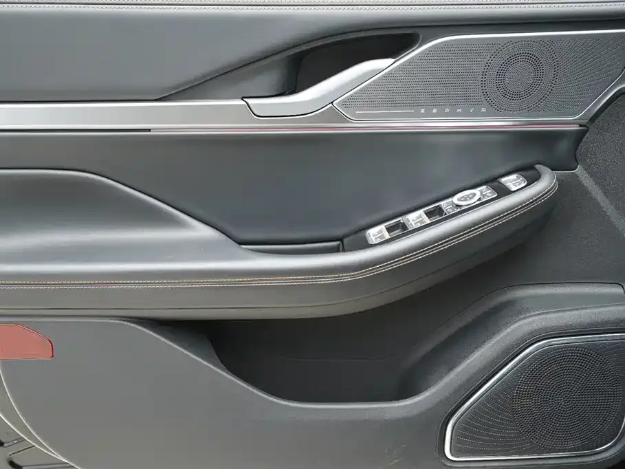 Lincoln Z 2022 из CN, фото 9