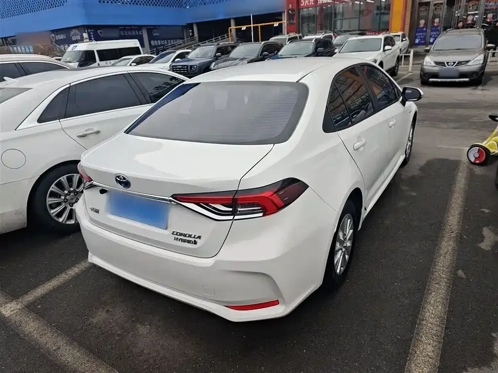 Toyota Corolla 2023 из CN, фото 6