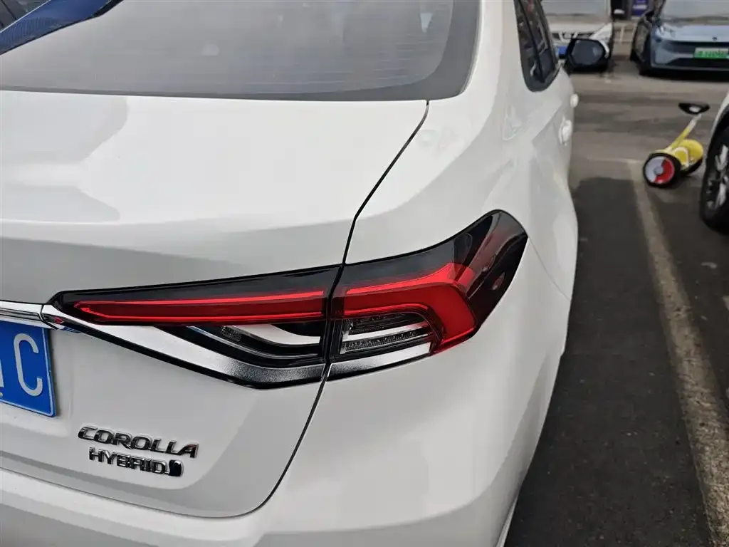 Toyota Corolla 2023 из CN, фото 2