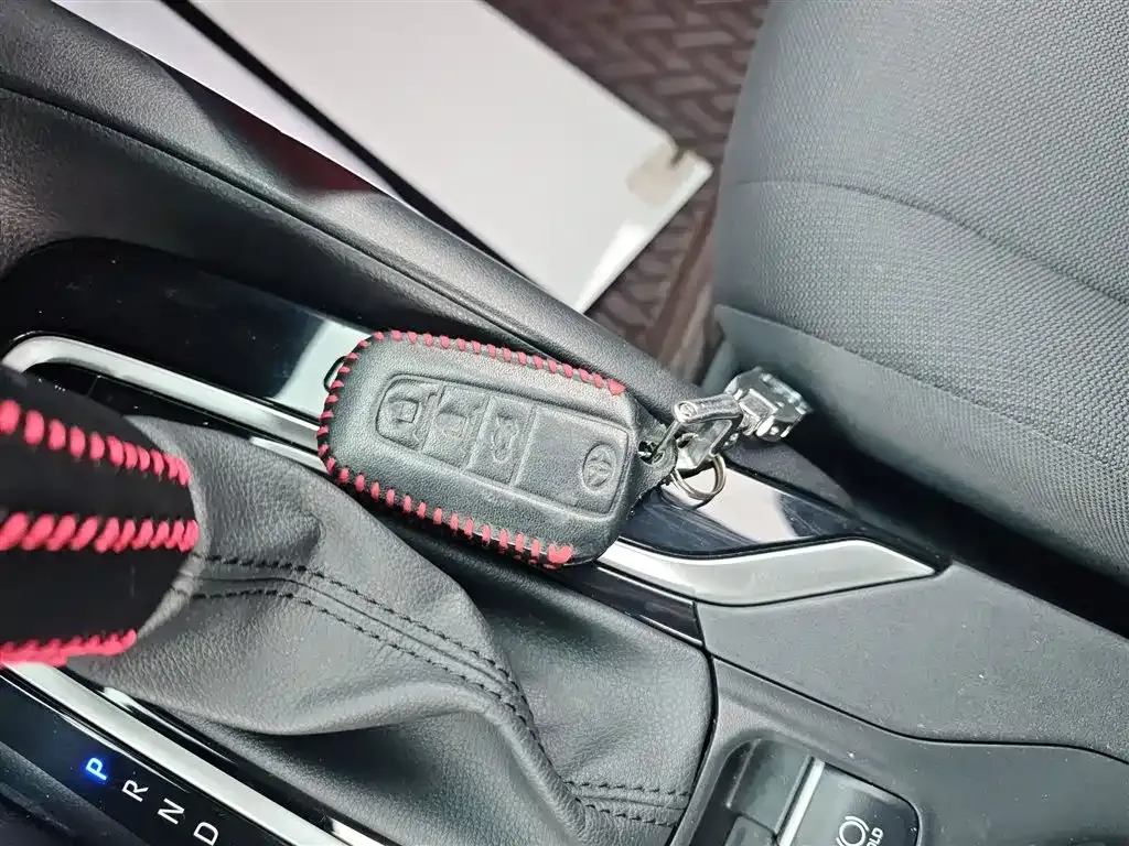 Toyota Corolla 2023 из CN, фото 8