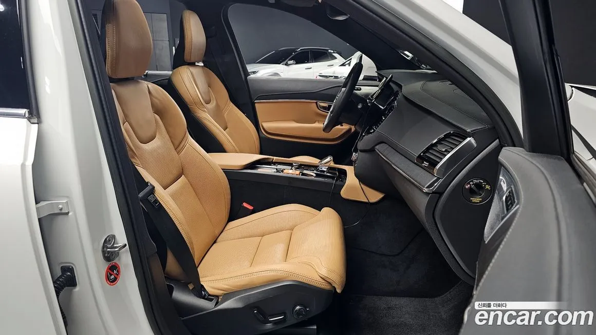 Volvo XC90 2023 из KR, фото 10